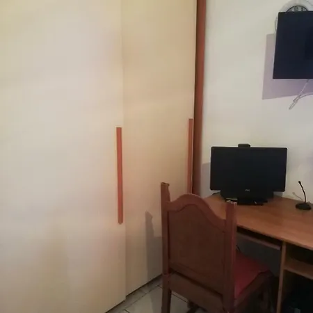 Affittacamere Ciro Pensión *